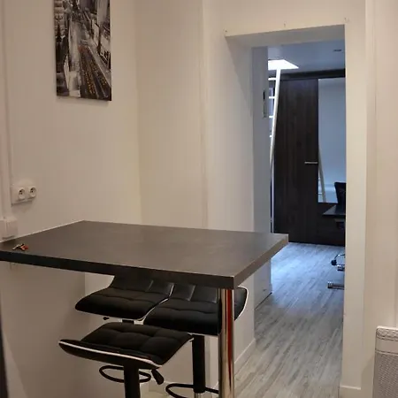Studio Refait A Neuf 2min De La Place Du Vieux Marche